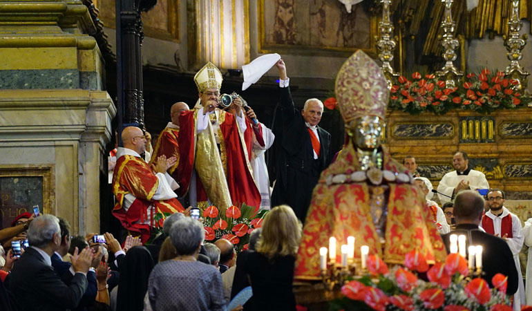 san gennaro napoli cardinale sepe