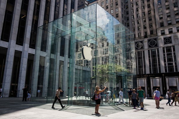 Gli americani si fidano meno di Apple e più di Google e Amazon