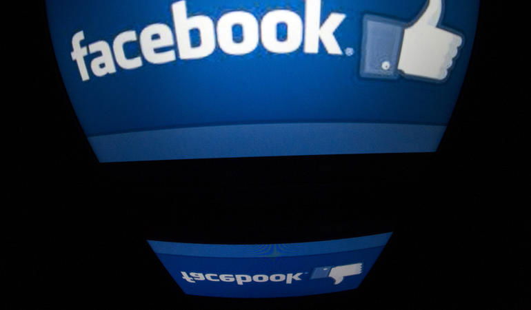 Facebook messaggi chat non amici