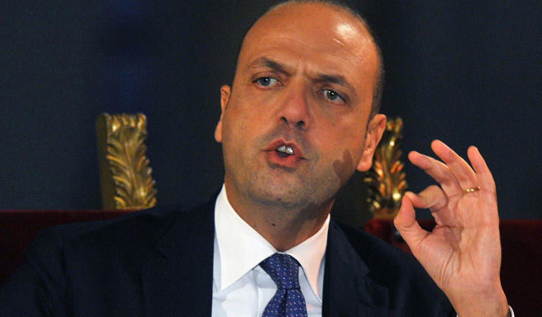 attentato milano alfano