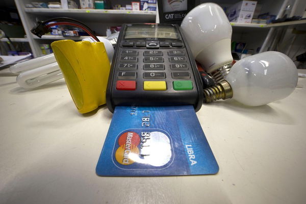 Bancomat clonato, come fare per riavere i soldi indietro