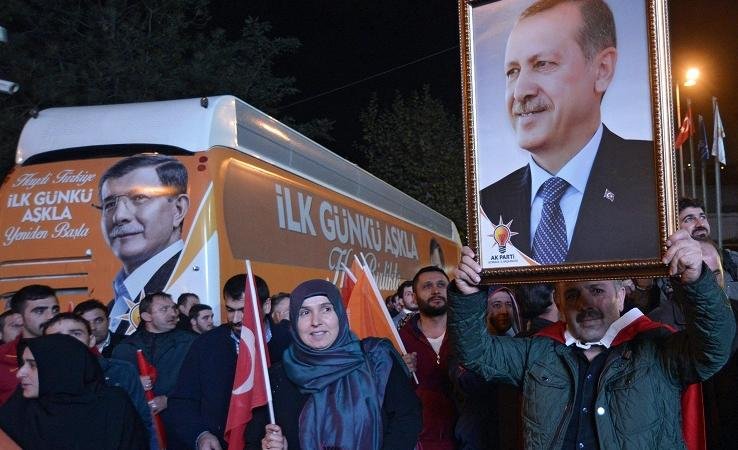 Elezioni in Turchia, risultati: trionfo di Erdogan. Akp con 315 seggi