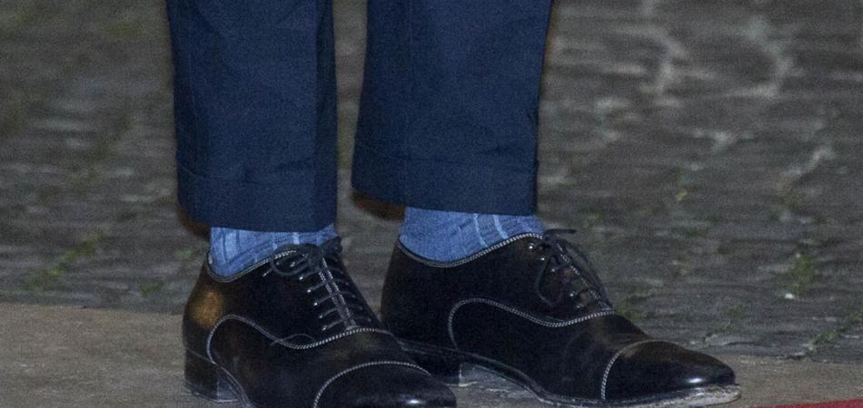 Matteo Renzi orlo pantaloni