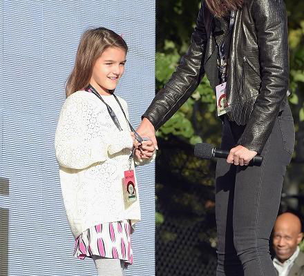 suri cruise regala giocattoli