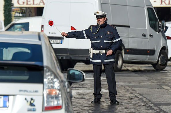Guidare senza patente