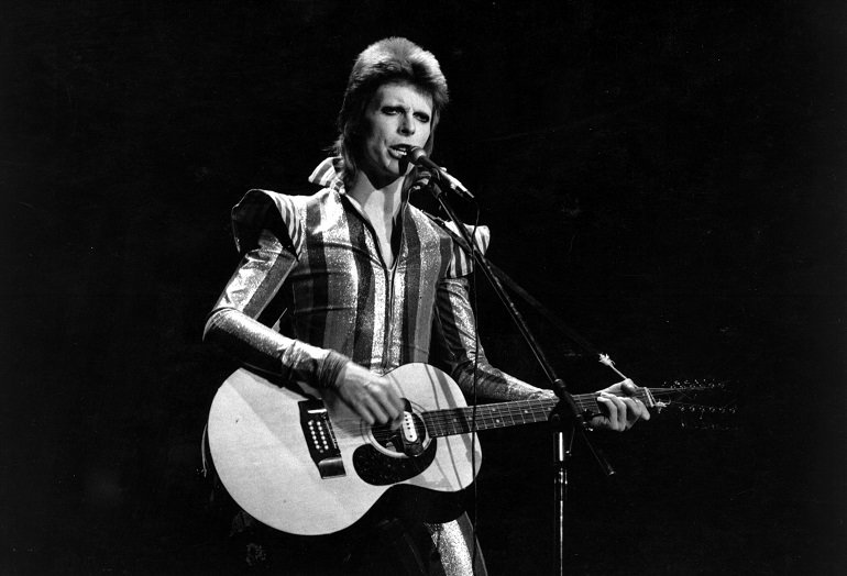 Ragazzo solo, ragazza sola: David Bowie e la canzone in italiano scritta da Mogol article-post