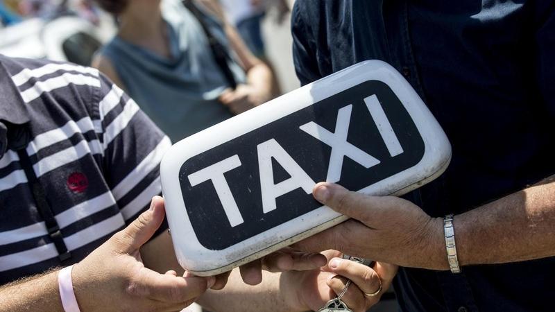 tassista taxi roma