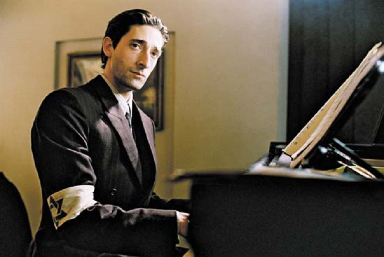 STASERA IN TV – La programmazione e i film sull’Olocausto per la Giornata della Memoria in onda oggi article-post
