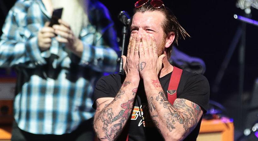 Eagles of Death Metal a Parigi dopo il Bataclan