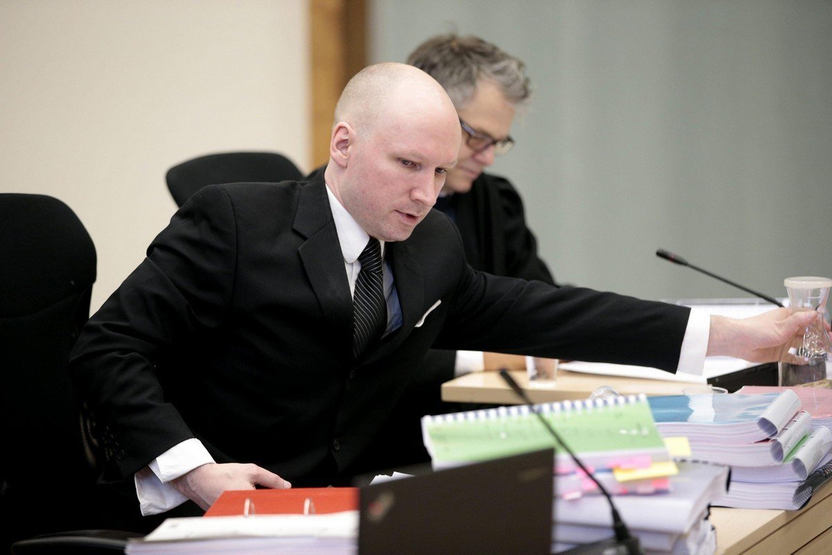 Il giudice: "I diritti umani di Breivik in carcere sono ...