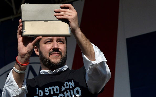 Matteo Salvini il Silvio Berlusconi dei social