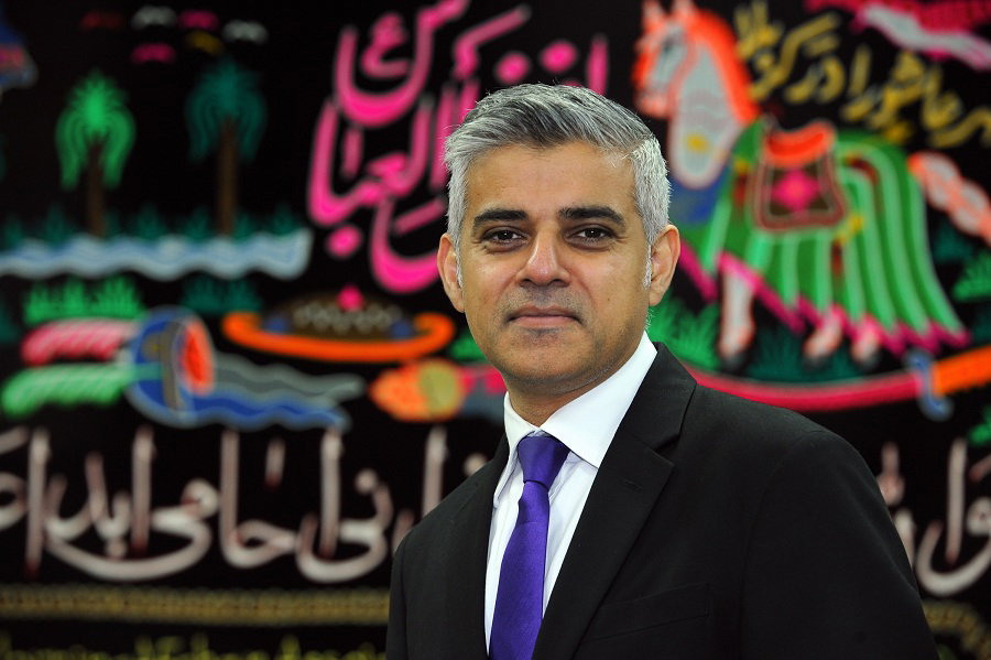 Chi è Sadiq Khan, il primo sindaco musulmano di Londra article-post