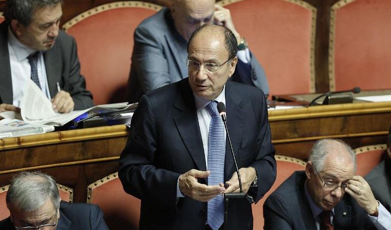 Renato Schifani torna in Forza Italia