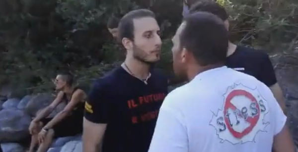 Il video dei pescatori aggrediti dagli animalisti a Valsesia:  «Tanti contro pochi, un atto già in partenza vigliacco»