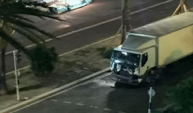 attacco terroristico nizza camion
