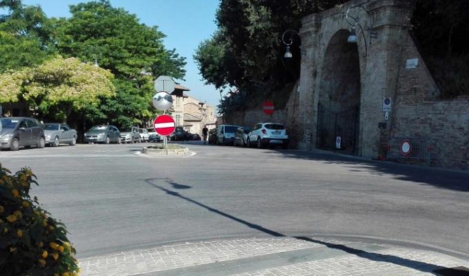 fermo emmanuel