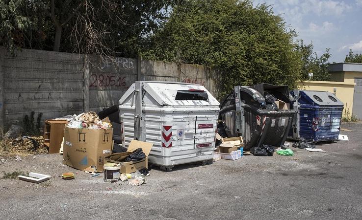 rifiuti roma