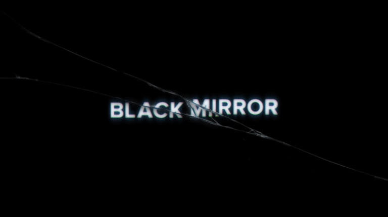 La prossima serie su Black Mirror farà scegliere lo spettatore come in Black Mirror
