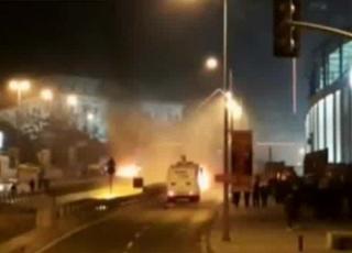 Istanbul Autobombe esplosioni morti video