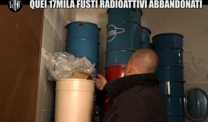 iene fusti radioattivi