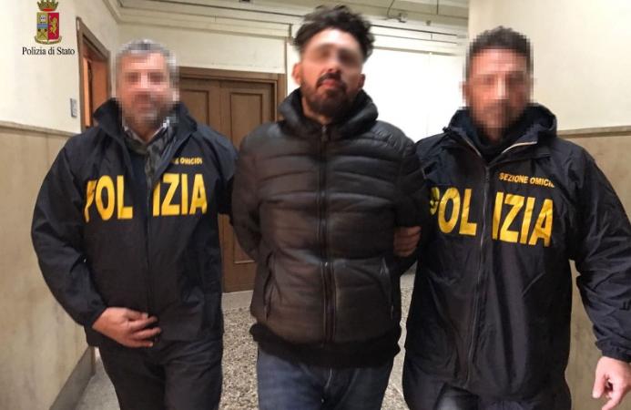 bimba ferita napoli