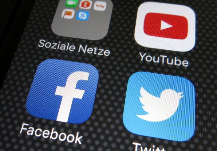 Dai motori di ricerca agli scandali politici: cosa sono i bot?