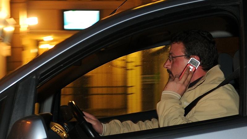 telefonino alla guida