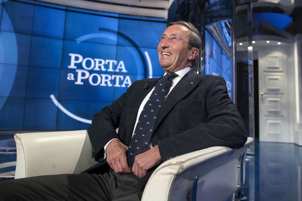 Gianfranco Fini, sequestrate due polizze da un milione di euro