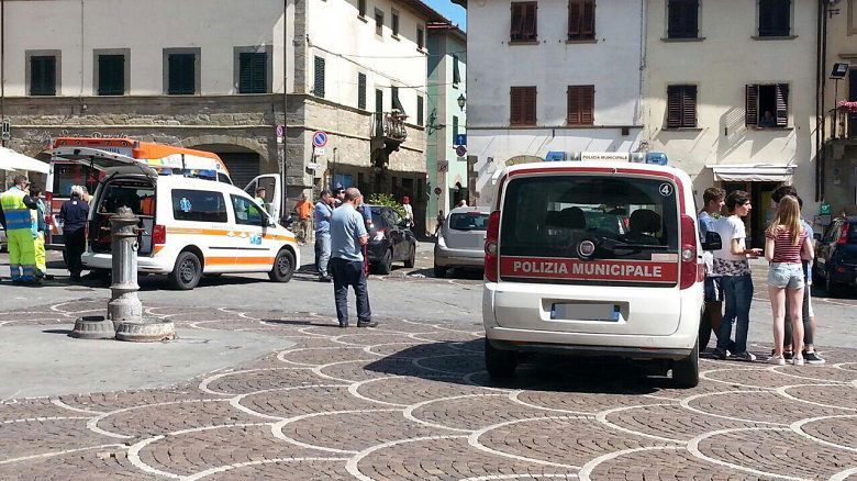 bimba morta in auto
