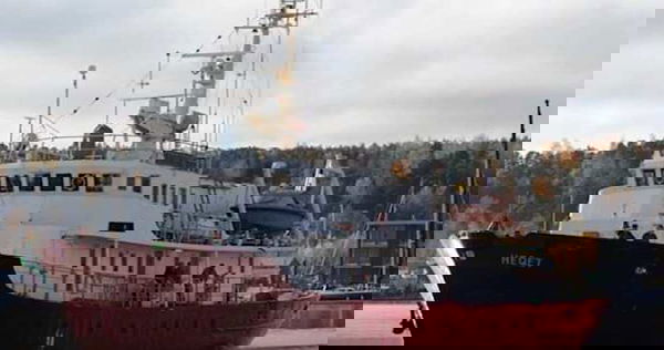 Defend Europe, la nave anti migranti dei fascisti fermata senza documenti