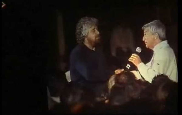 Beppe Grillo, Stefano Montanari e la storia del microscopio comprato con 300 mila euro