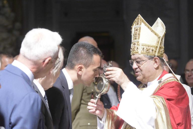 Per la chiesa le chiusure domenicali volute da Di Maio sono «una grazia di Dio»