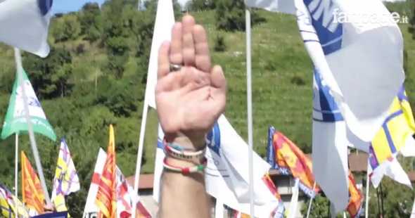 saluto fascista