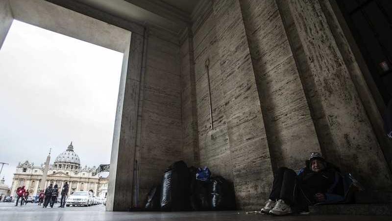 via i clochard da piazza San Pietro