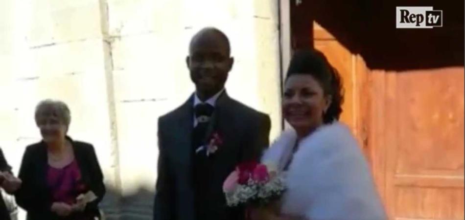 Battute razziste matrimonio richiedente asilo