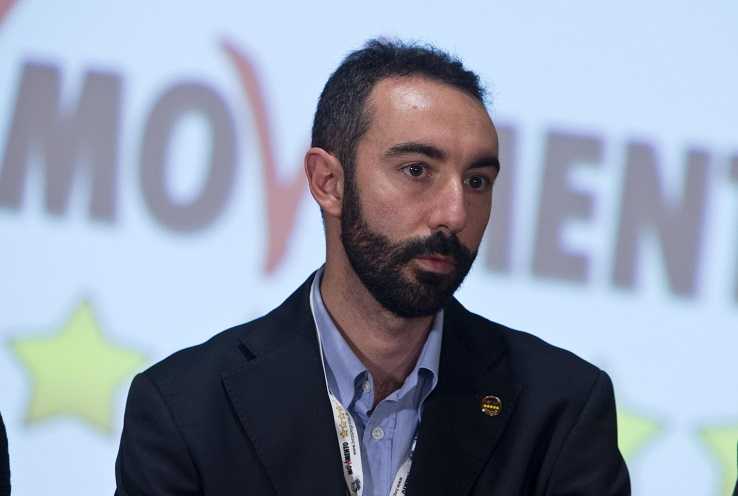 Secondo il consigliere M5S Barillari «la politica viene prima della scienza»