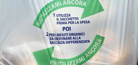 Raccolta dell’umido rovinata dai sacchetti: il 43% non è compostabile article-post