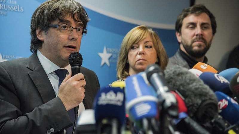 Puigdemont e 4 ex ministri
