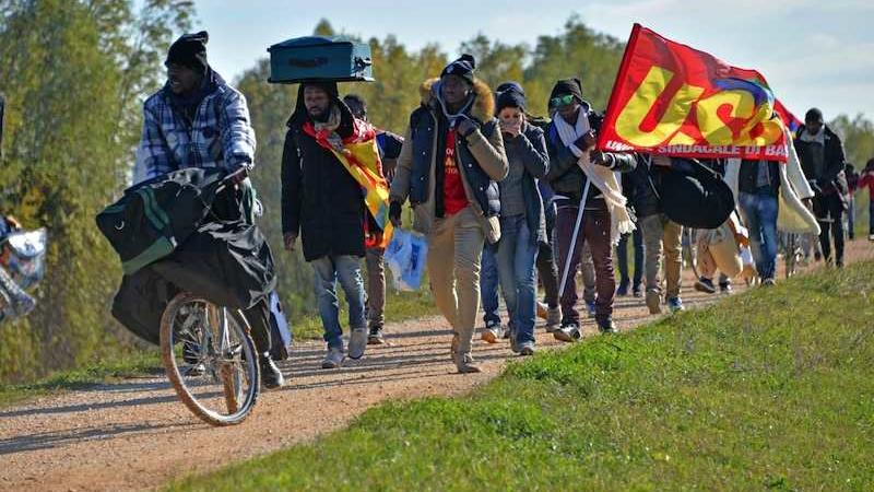 marcia dei migranti verso Venezia