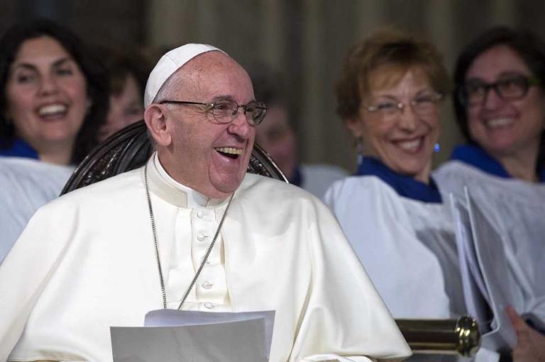 Papa Francesco: «Il sesso è un dono di Dio, niente tabù»