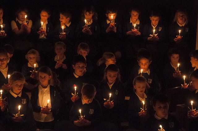 recite natalizie senza riferimenti religiosi