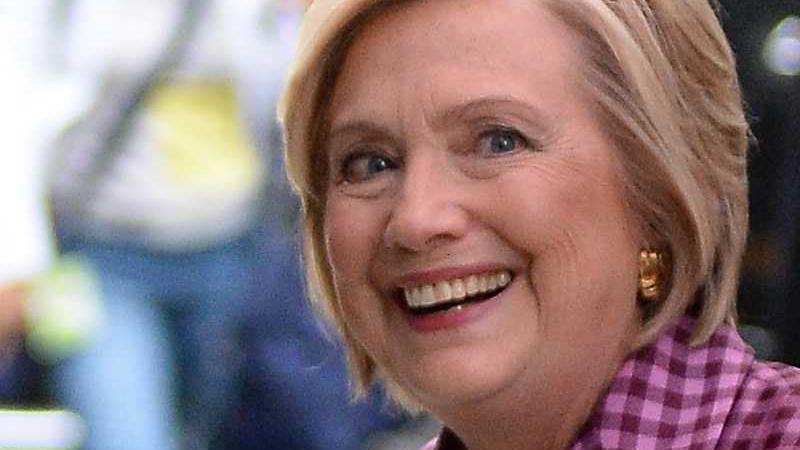 consigli sessisti di Vanity Fair a Hillary Clinton