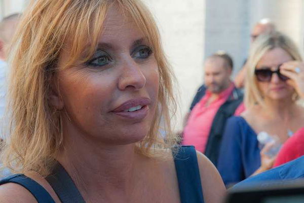 Alessandra Mussolini promuove il film su nonno Benito: «Racconta la realtà di oggi»