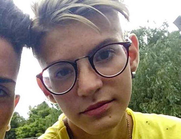 Il papà di Ciro Ascione: «Nessun suicidio, mio figlio è stato lanciato dal treno»