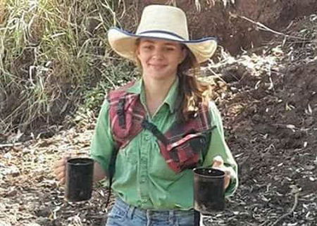 Dolly Everett, la ragazzina della pubblicità uccisa dal bullismo online article-post