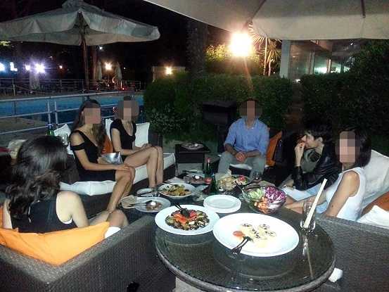 L’ex giudice Bellomo continua a fare lezione. Tra studentesse in minigonna