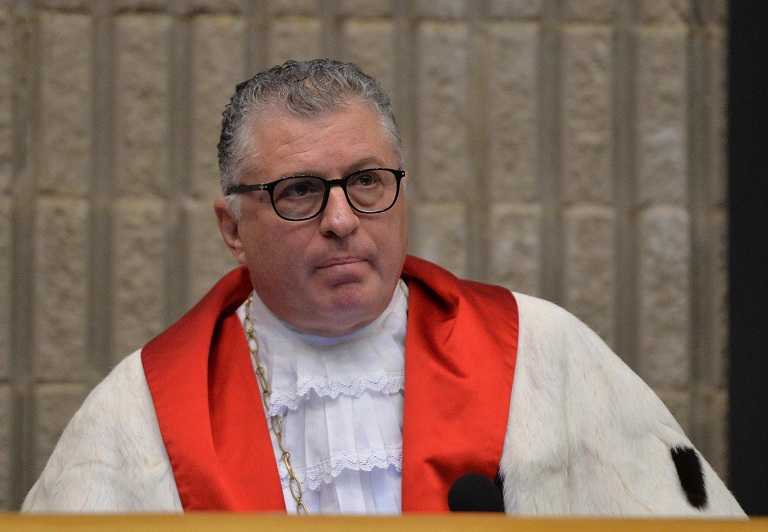Il rettore indagato per concorsi pilotati viene promosso ai vertici della Sanità article-post