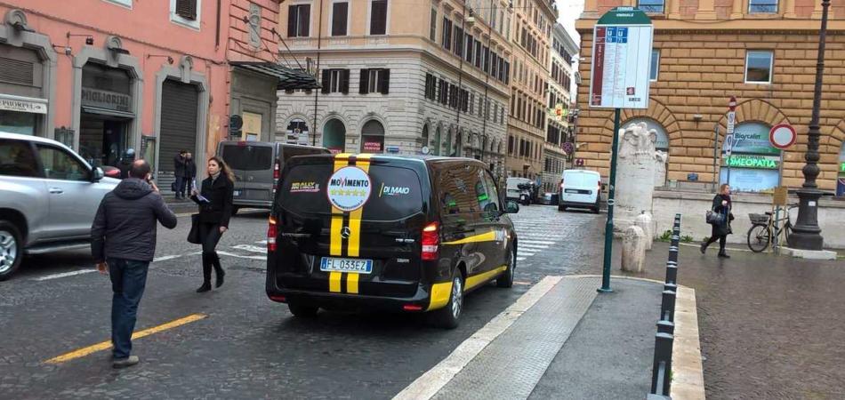 parcheggio Beppe Grillo
