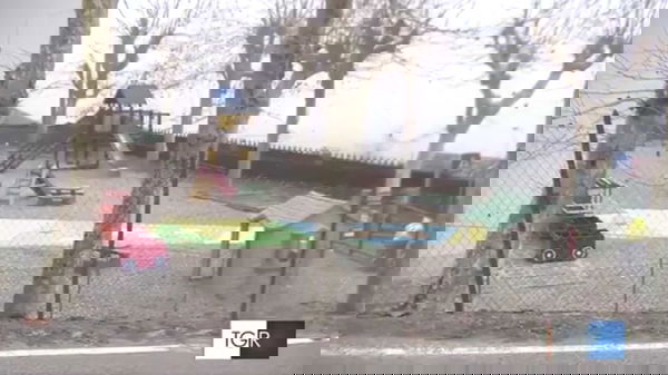 Incubo sulle Dolomiti, un uomo non identificato minaccia: «O mi fate una statua o regalo ai vostri bambini liquirizie piene di chiodi»