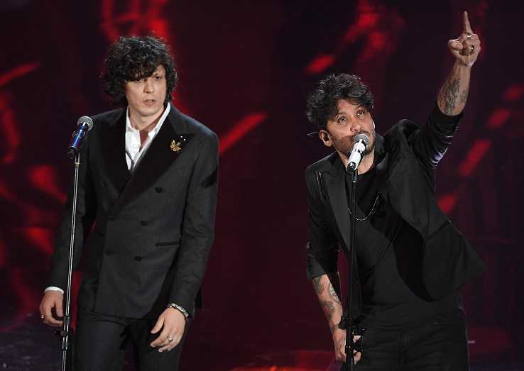 Ermal Meta e Fabrizio Moro sospesi rispondono sull’accusa di plagio, i loro fan boicottano Sanremo 2018 article-post